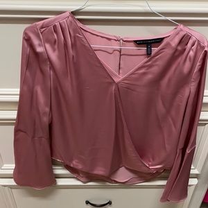 WHBM Mauve Silky Top w/Bell Sleeves. Size 8.